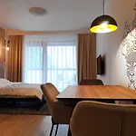 Come&Stay Apartments Wola